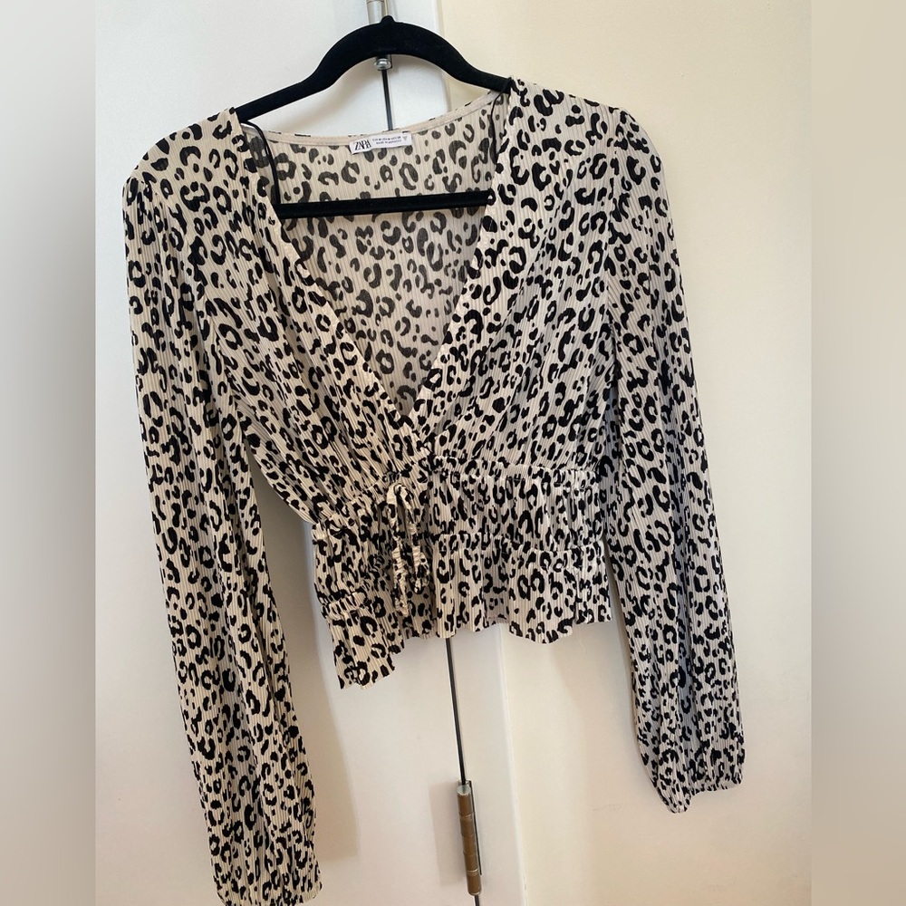 Cute Leopard long sleeve blouse